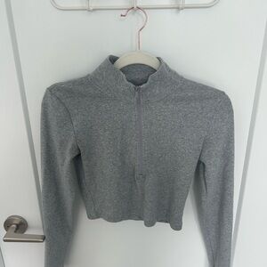 Aritzia Sunday Best 1/2 zip Longsleeve
